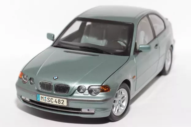 Kyosho BMW 325Ti Compact E46 Grey Green dealer edition 1:18 80430024439